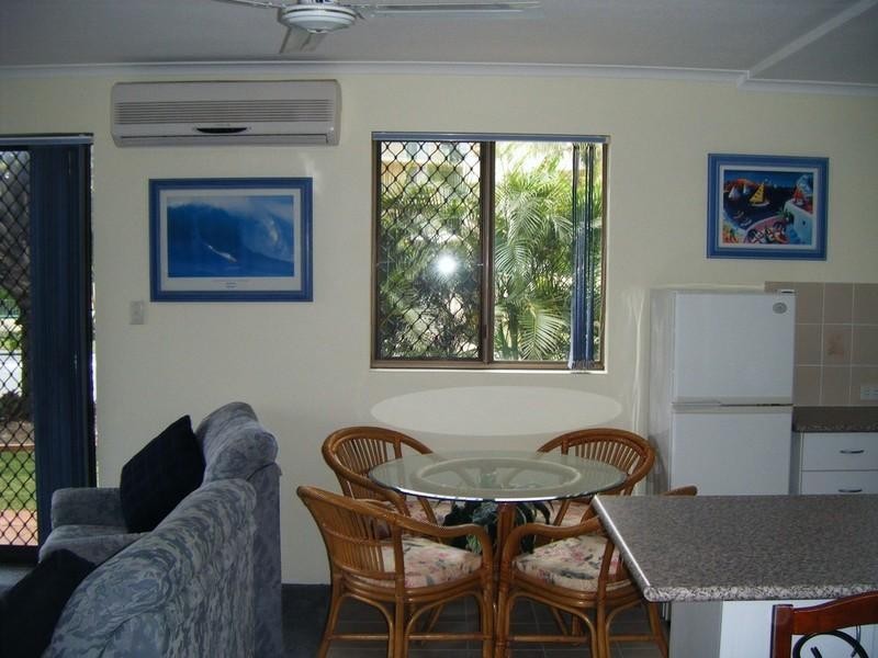 8/490 Marine Parade, Biggera Waters QLD 4216