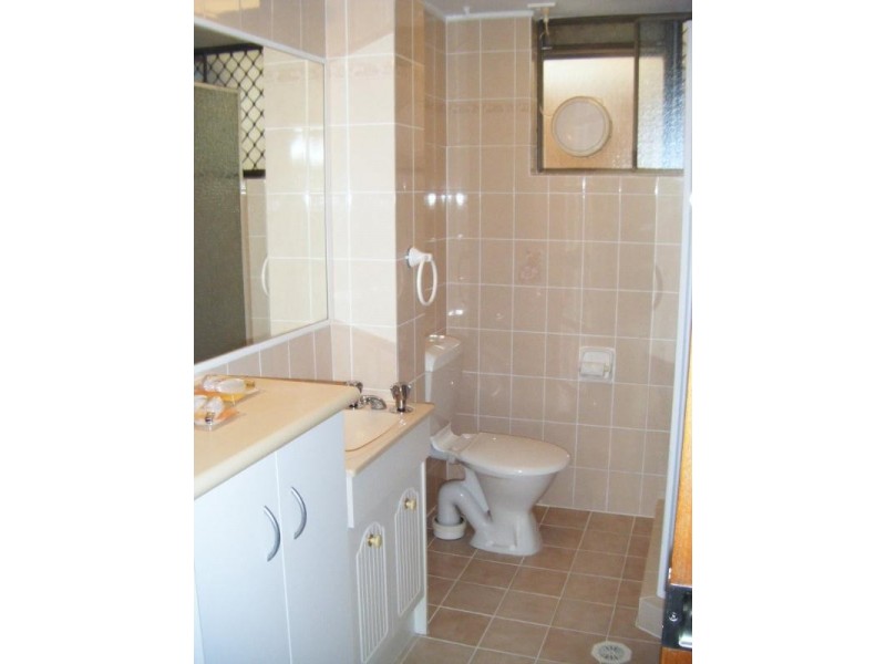 8/490 Marine Parade, Biggera Waters QLD 4216