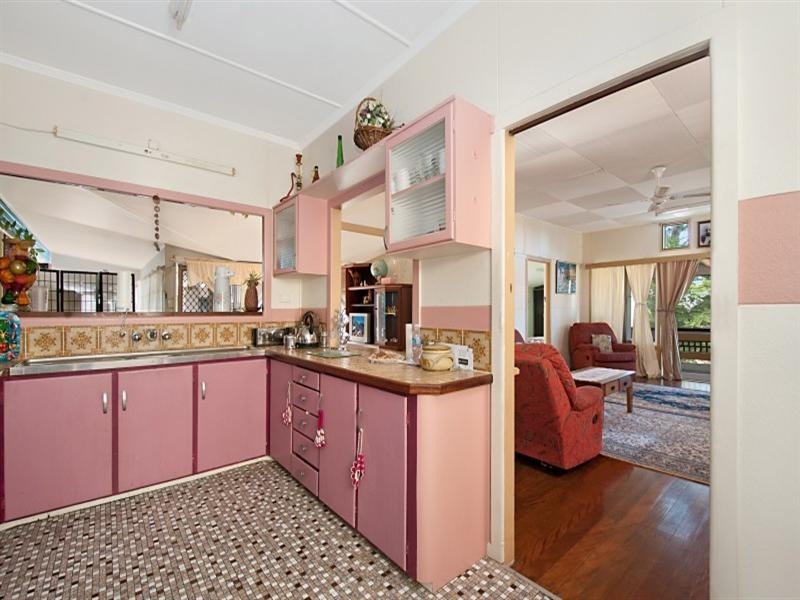 5 Hilltop Street, Labrador QLD 4215