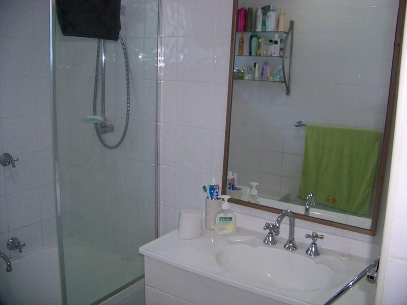 20 Sydney Street, Labrador QLD 4215