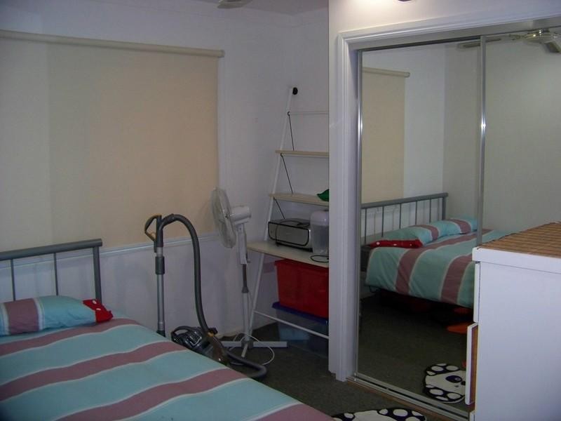 20 Sydney Street, Labrador QLD 4215