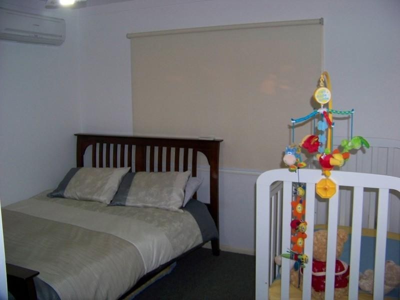 20 Sydney Street, Labrador QLD 4215