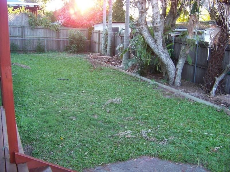 20 Sydney Street, Labrador QLD 4215
