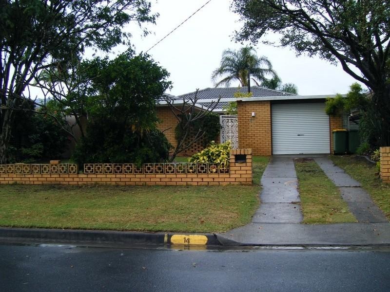 14 Annoula Avenue, Biggera Waters QLD 4216