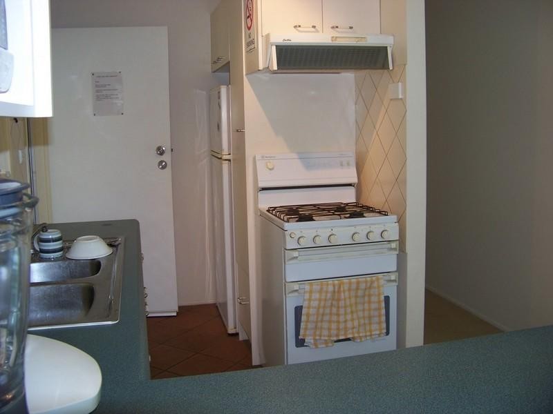 8 Jimmieson Avenue, Labrador QLD 4215