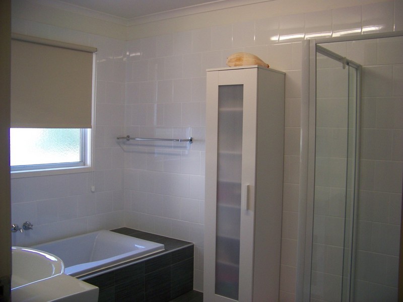 2/1 Coral Avenue, Labrador QLD 4215