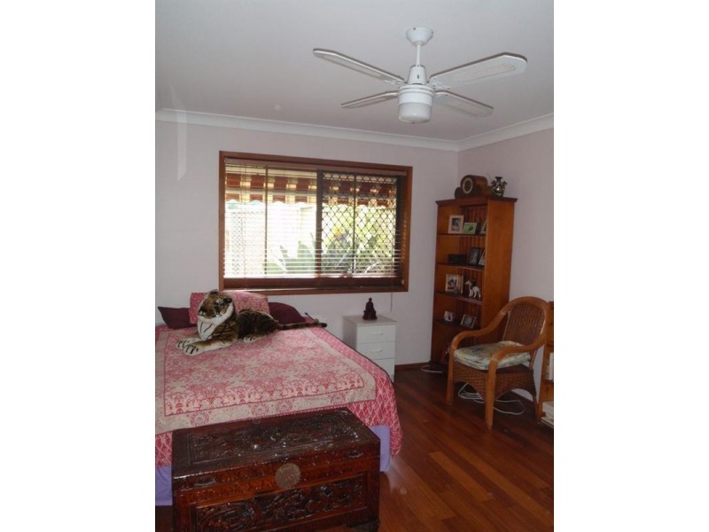 1/19A Wynflo Street, Labrador QLD 4215