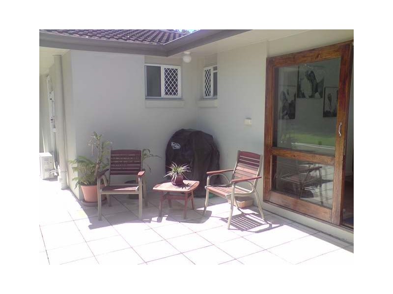 2/14 Thelma Avenue, Biggera Waters QLD 4216