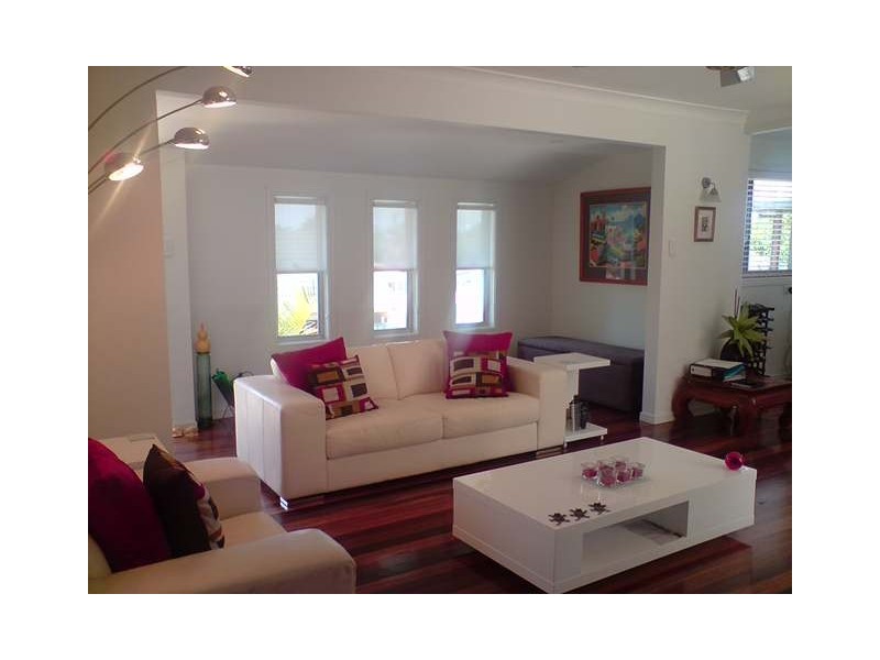 2/14 Thelma Avenue, Biggera Waters QLD 4216