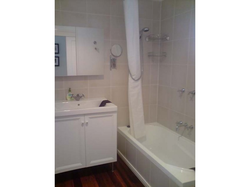 2/14 Thelma Avenue, Biggera Waters QLD 4216