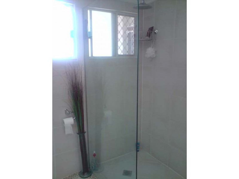 2/14 Thelma Avenue, Biggera Waters QLD 4216