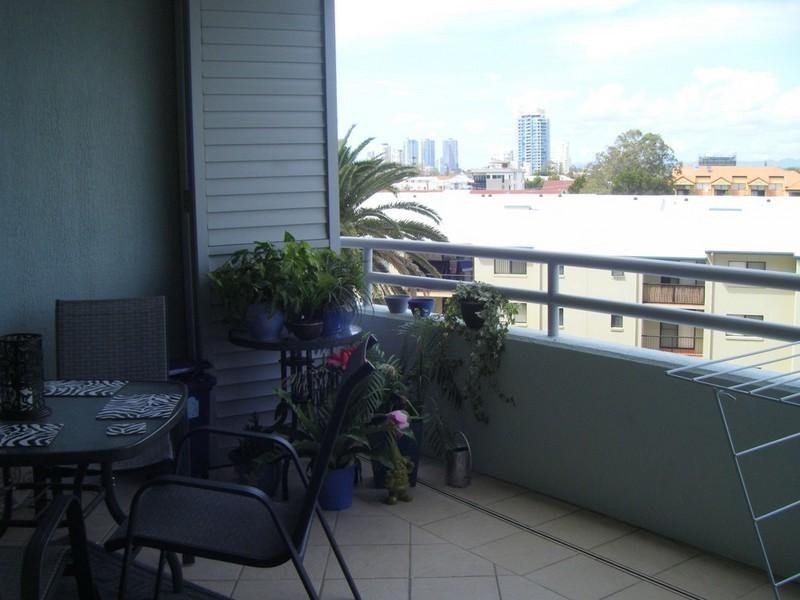 407/360 Marine Parade, Labrador QLD 4215