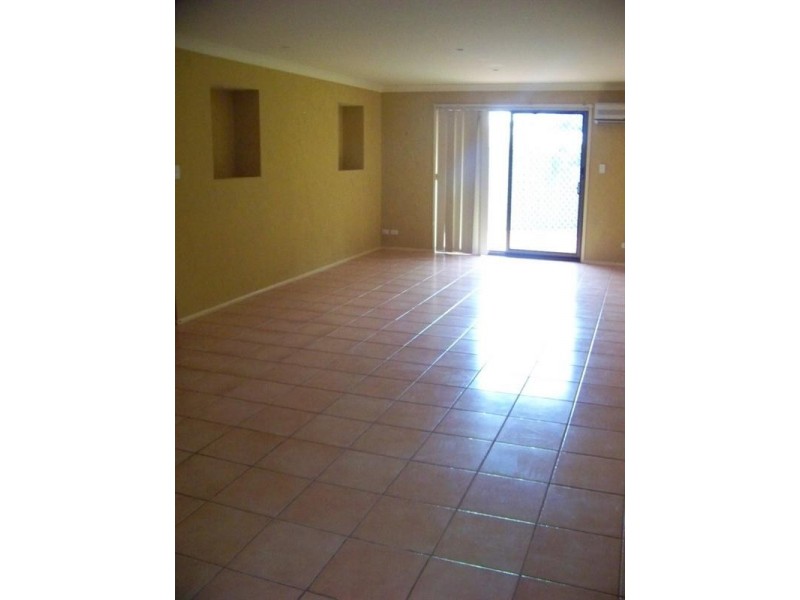 4/145 Government Road, Labrador QLD 4215