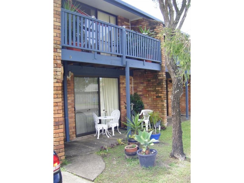 9/145 Central Street, Labrador QLD 4215