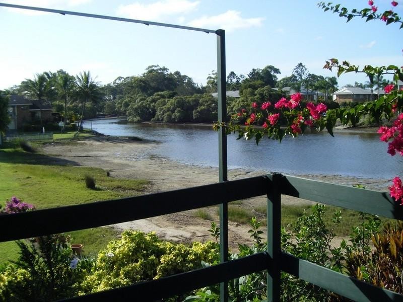 4/10 Tuesley Easement, Southport QLD 4215