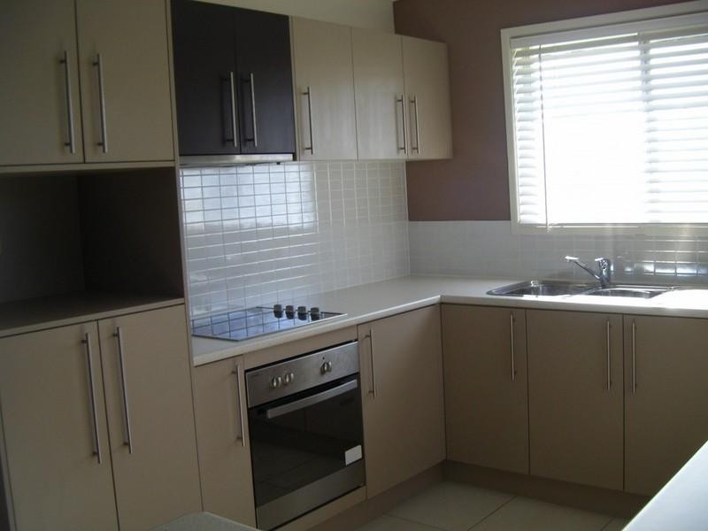 4/10 Tuesley Easement, Southport QLD 4215