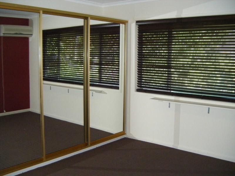 4/10 Tuesley Easement, Southport QLD 4215