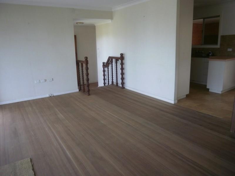 4 Penrock Parade, Labrador QLD 4215