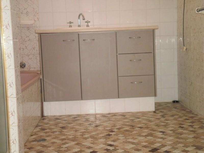 4 Penrock Parade, Labrador QLD 4215