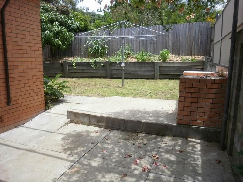 4 Penrock Parade, Labrador QLD 4215