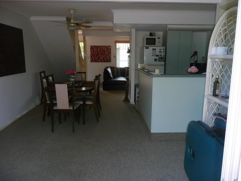 30/63 Olsen Avenue, Labrador QLD 4215