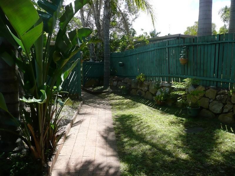 30/63 Olsen Avenue, Labrador QLD 4215