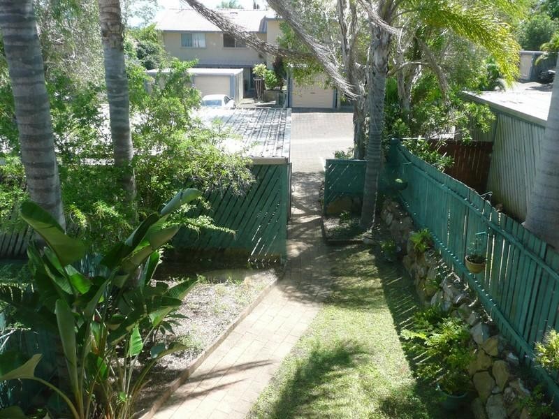 30/63 Olsen Avenue, Labrador QLD 4215