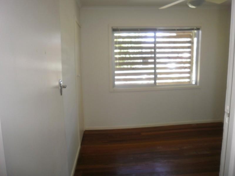 1/1 Coral Avenue, Labrador QLD 4215