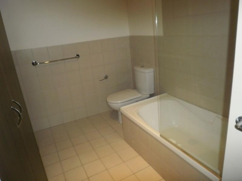 406/33 Clark Street, Biggera Waters QLD 4216