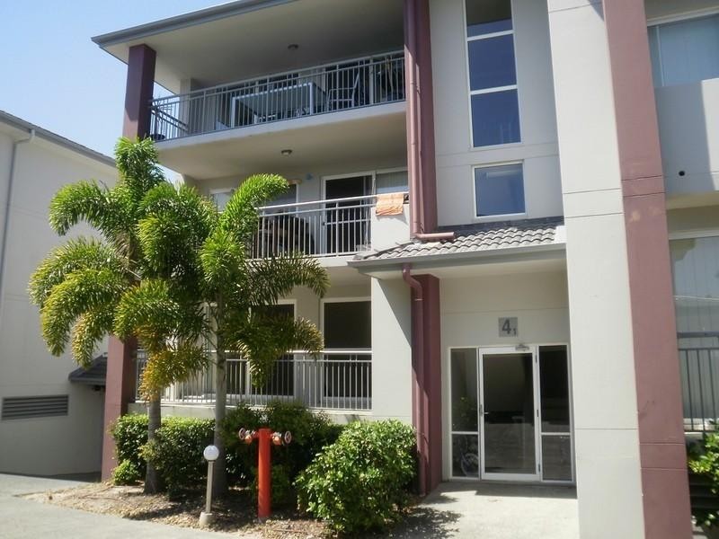 406/33 Clark Street, Biggera Waters QLD 4216