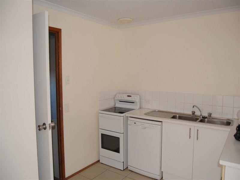 1/4 Echidna Court, Coombabah QLD 4216