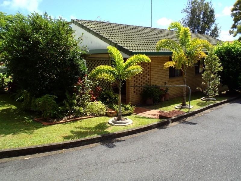 1/36 Government Road, Labrador QLD 4215