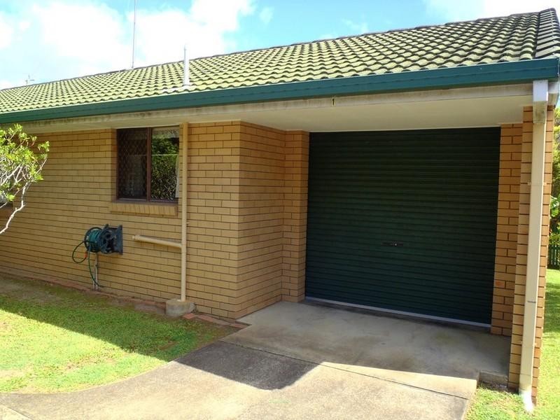 1/36 Government Road, Labrador QLD 4215