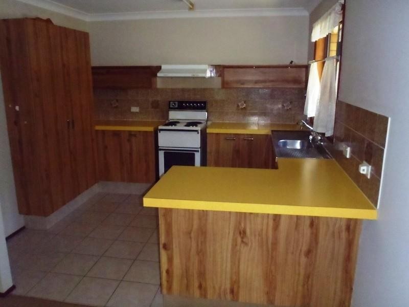 1/36 Government Road, Labrador QLD 4215