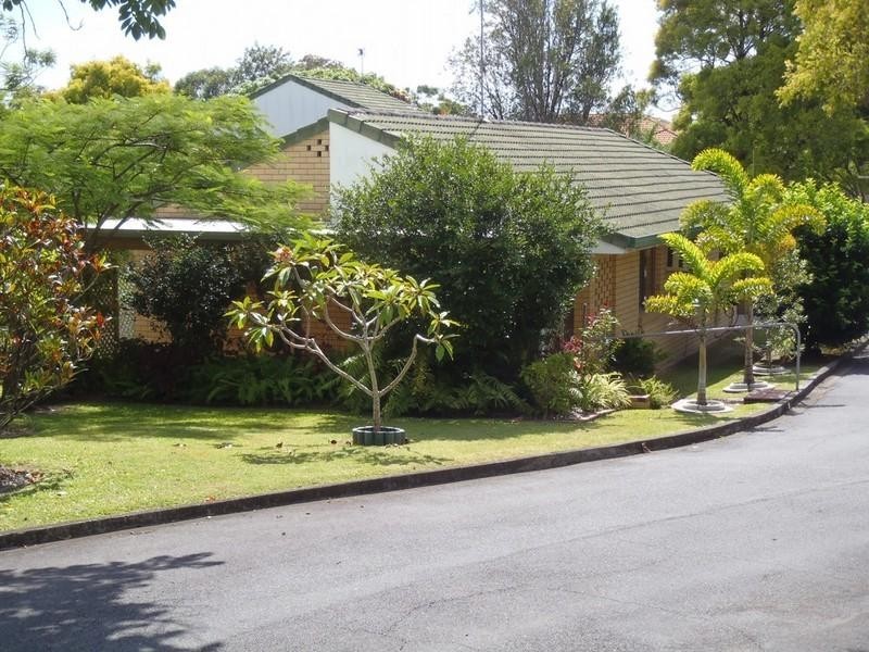 1/36 Government Road, Labrador QLD 4215