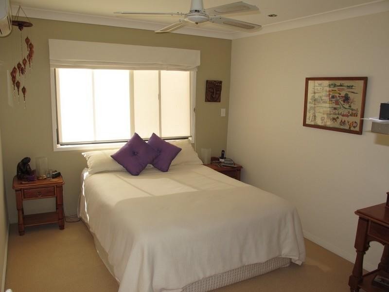 4/14 Terrigal Crescent, Southport QLD 4215