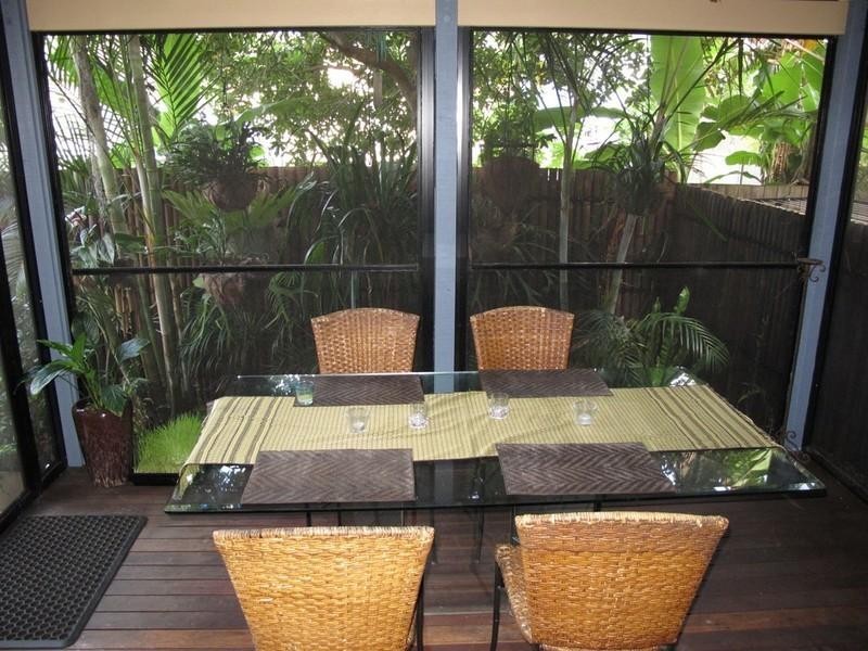 4/14 Terrigal Crescent, Southport QLD 4215