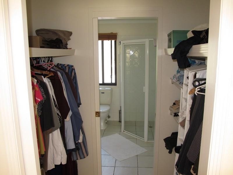 4/14 Terrigal Crescent, Southport QLD 4215