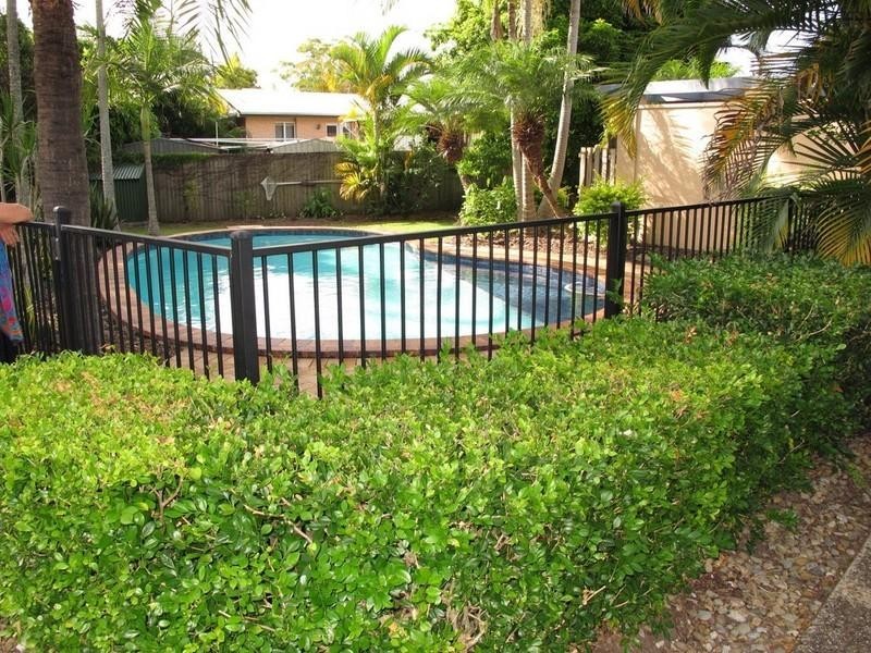 4/14 Terrigal Crescent, Southport QLD 4215