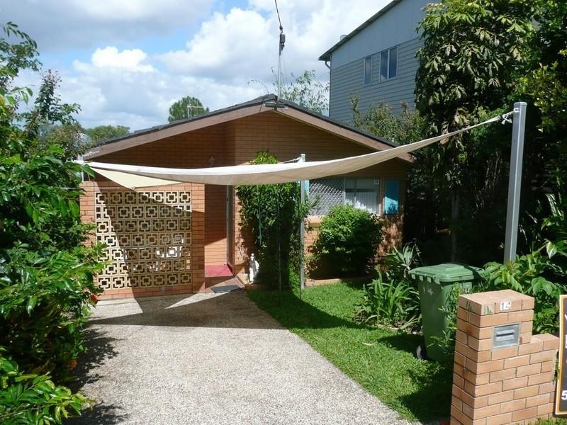 14 Walter Street, Labrador QLD 4215