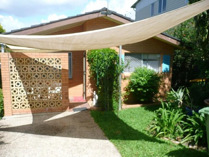 14 Walter Street, Labrador QLD 4215