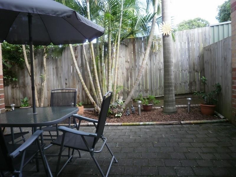 3/93 Whiting Street, Labrador QLD 4215