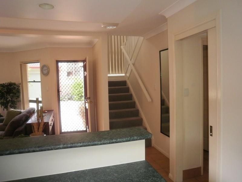 3/93 Whiting Street, Labrador QLD 4215