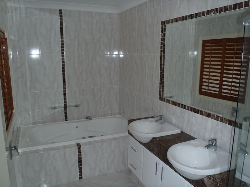 2/1 Oleander Avenue, Biggera Waters QLD 4216