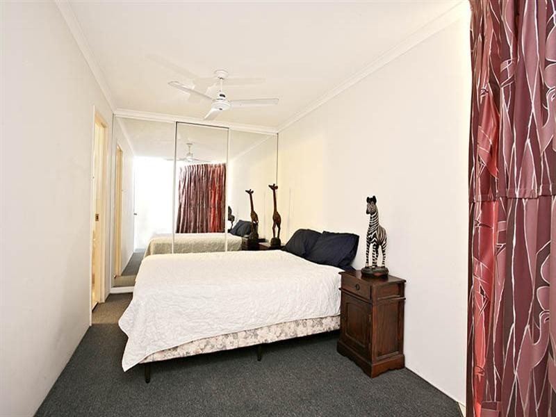 9/146 Marine Parade, Southport QLD 4215