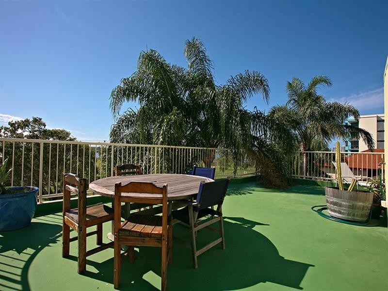 9/146 Marine Parade, Southport QLD 4215