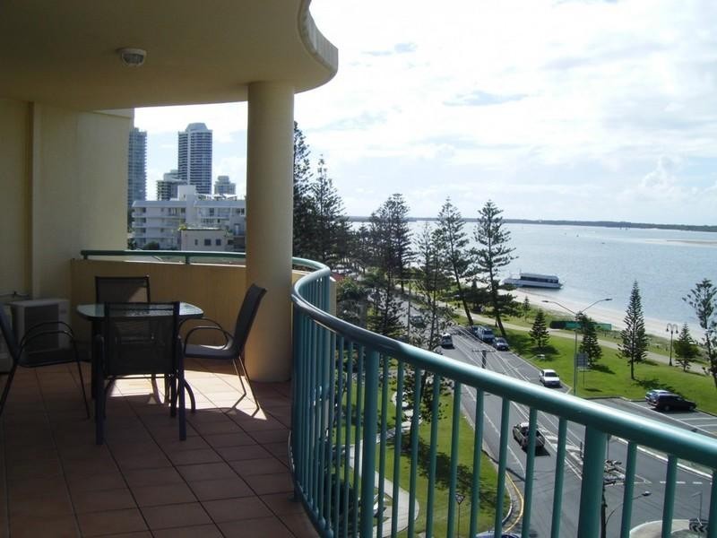 53/484 Marine Parade, Biggera Waters QLD 4216