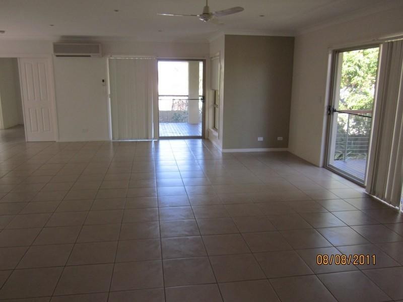 89A Turpin Road, Labrador QLD 4215