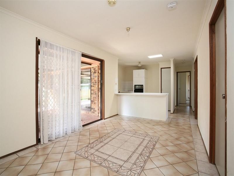 130 Olsen Avenue, Arundel QLD 4214