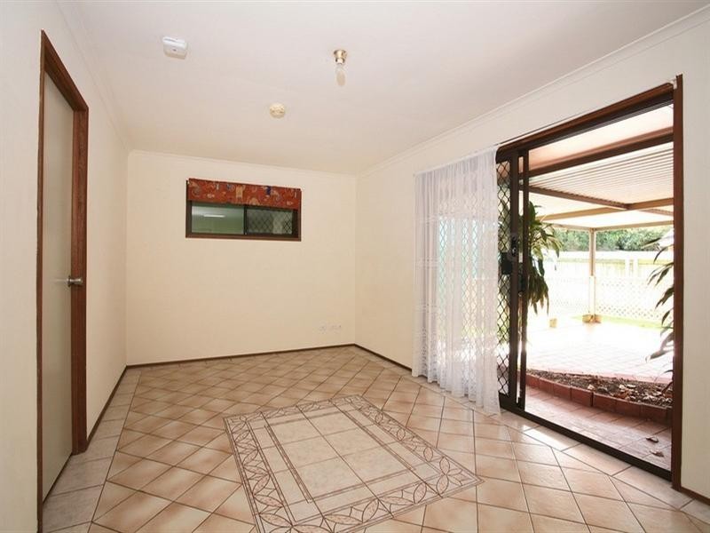 130 Olsen Avenue, Arundel QLD 4214